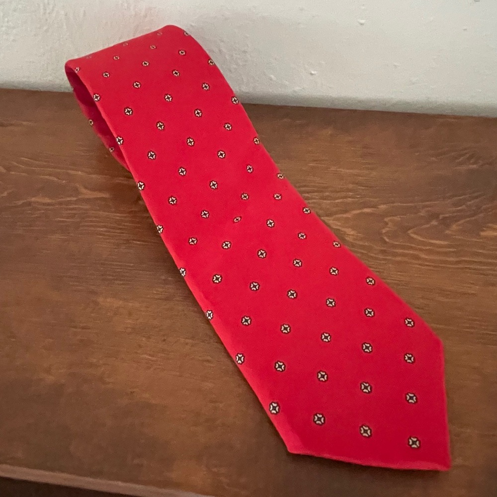 Bert Pulitzer Vintage All Silk Tie Red with Geometric Flower‎ Made in USA